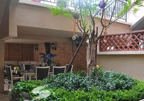 為什么現(xiàn)在別墅裝修都喜歡往下挖半層做成庭院？親身體驗(yàn)后才知道，好處多得超乎想象
